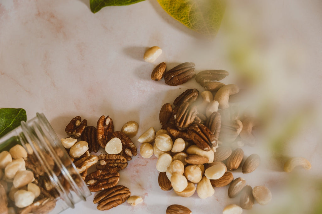 Découvrez les bienfaits des noix et noisettes pour votre santé